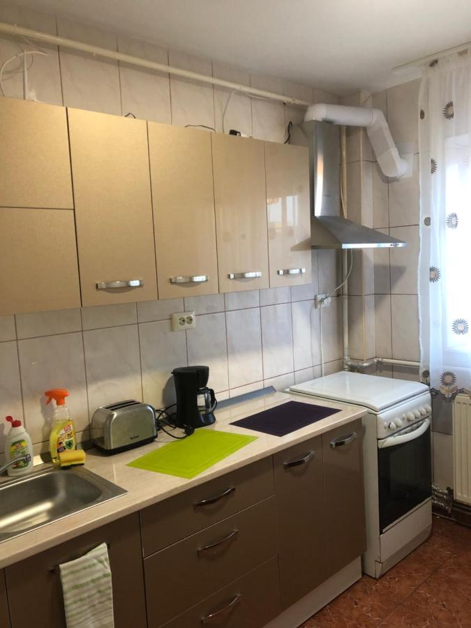Ferienwohnung Apartament Magnolia, Piata Gorjului- Metrou Bukarest Exterior foto