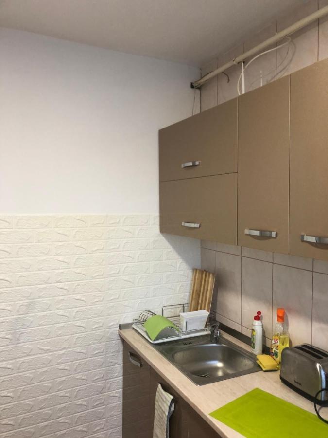 Ferienwohnung Apartament Magnolia, Piata Gorjului- Metrou Bukarest Exterior foto