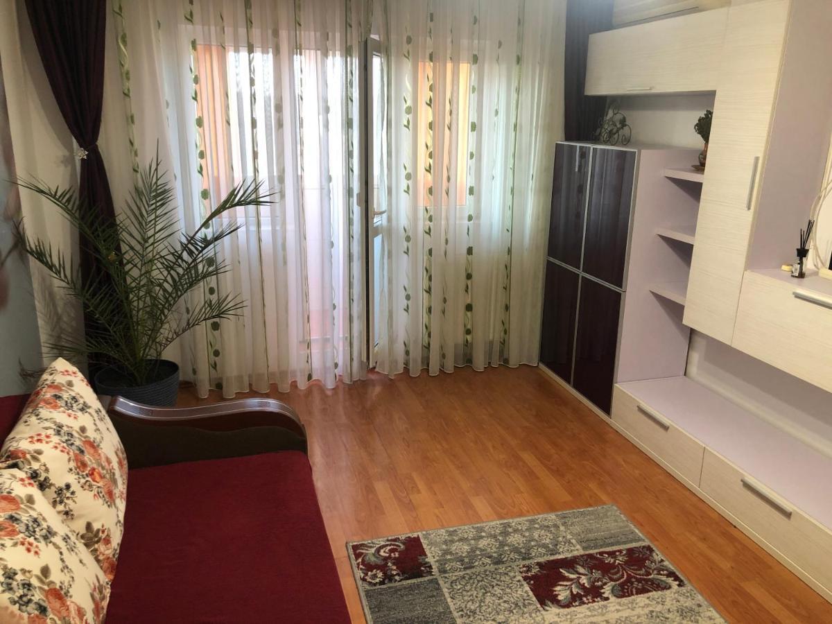 Ferienwohnung Apartament Magnolia, Piata Gorjului- Metrou Bukarest Exterior foto